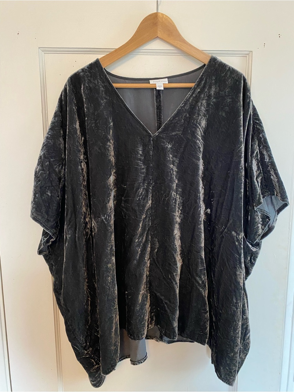 J. Jill Crushed Velvet V-Neck Oversized Top - Black